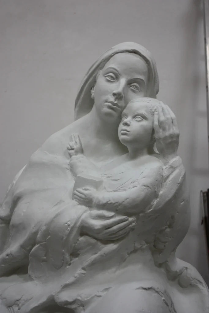 Madonna w chmurach — kompozyt