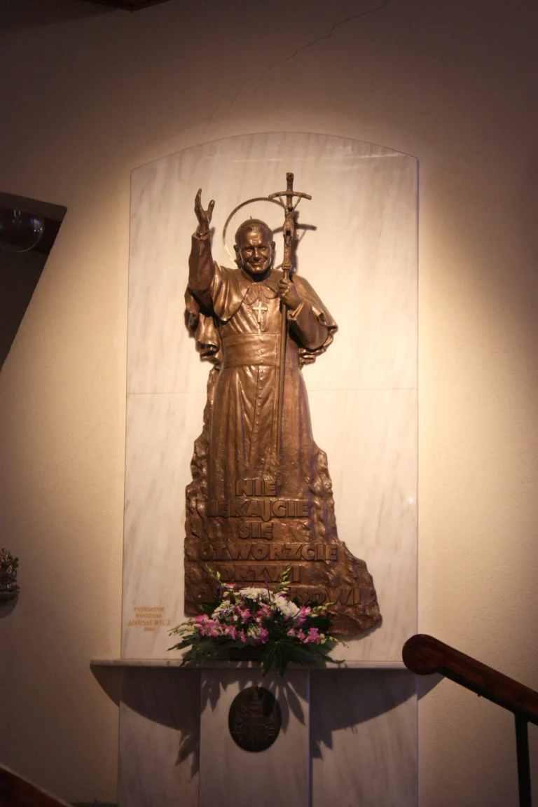 Św. Jan Paweł II — brąz, zdjęcie 2