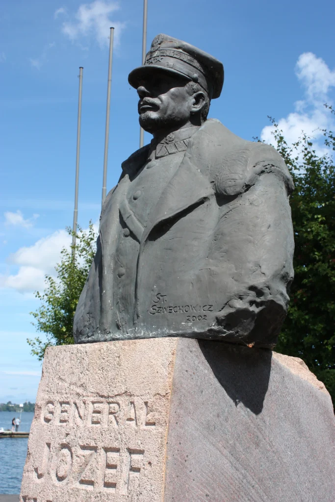 General Haller Monument — Puck