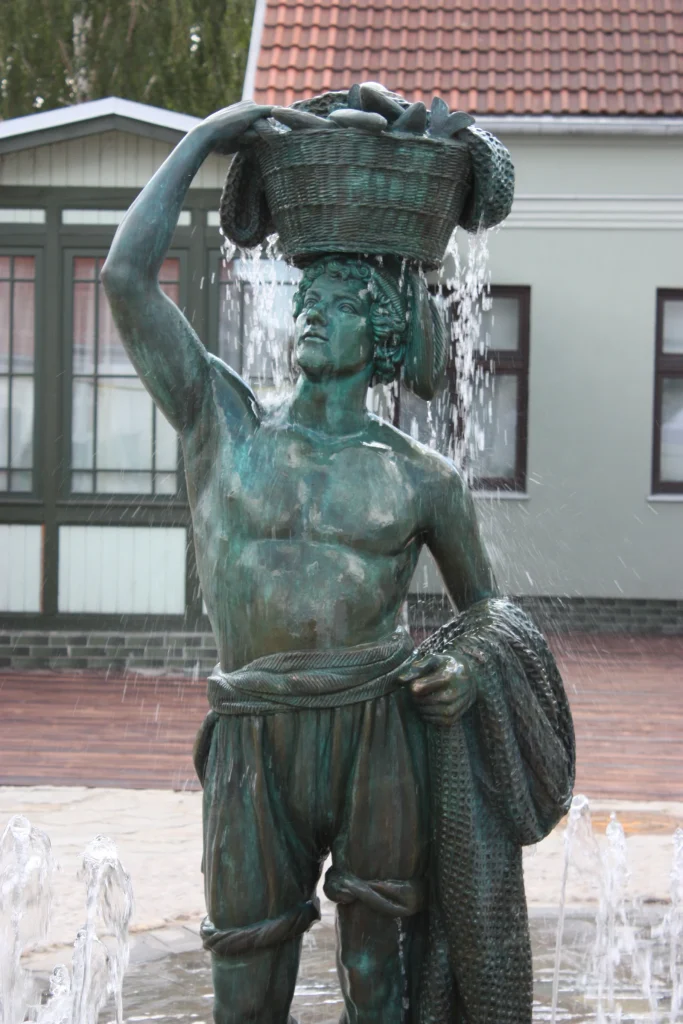 Jaś the Fisherman Fountain — Sopot