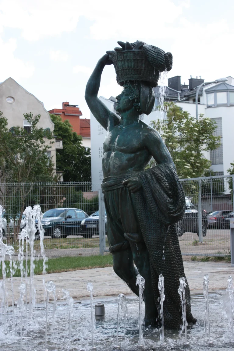 Jaś the Fisherman Fountain — Sopot — photograph 4