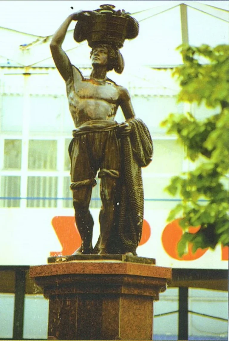 Jaś the Fisherman Fountain — Sopot — photograph 8