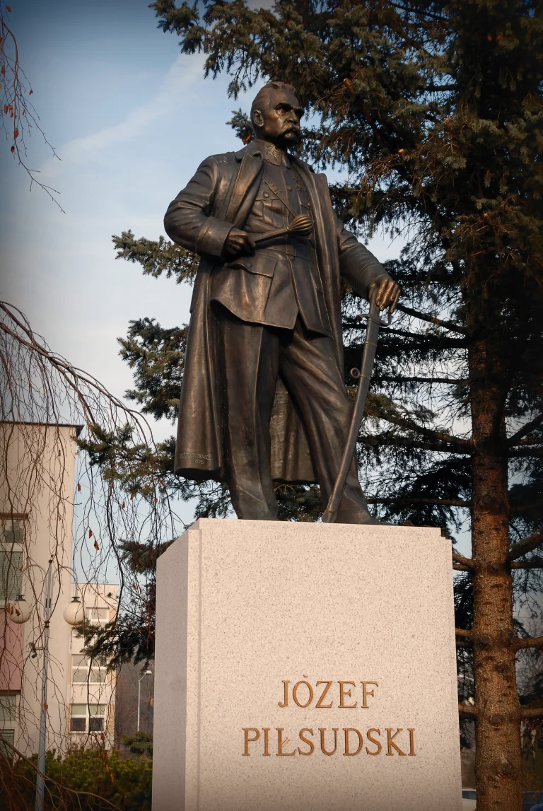 Pomnik J. Piłsudskiego w Tarnowie, zdjęcie 4